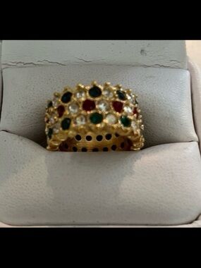 Vintage Multicolored Gemstone Ring On Scalloped Goldtone Band Size 5